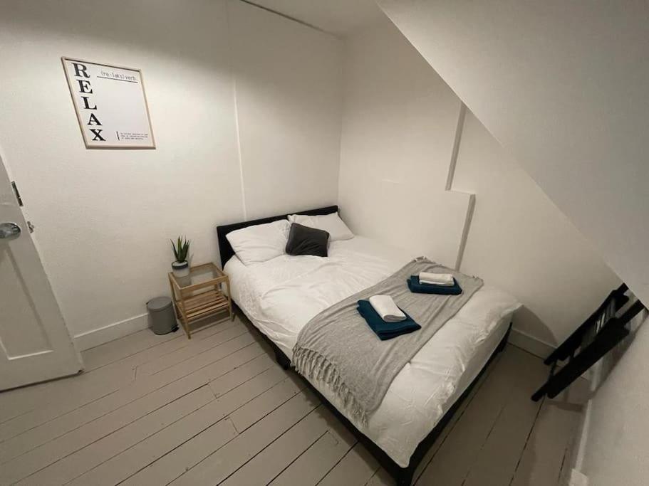 Comfortable 2 Bedroom On Tower Bridge Londres Exterior foto